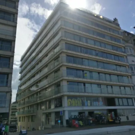 Apartment Op Zeedijk Wenduine