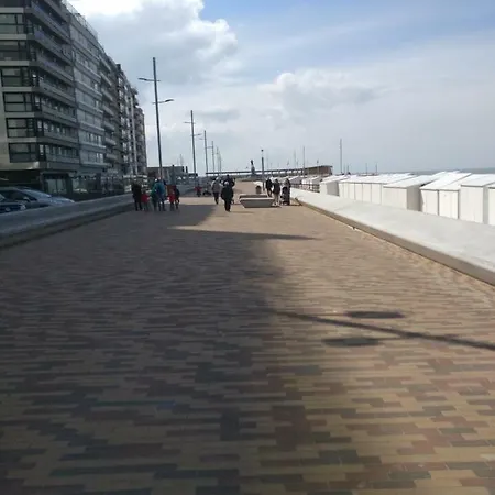 Op Zeedijk Apartment
